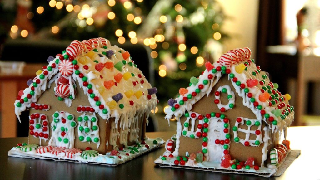 gingerbread-house-286157_1920 (2)